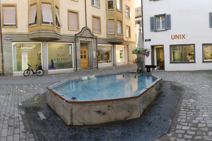 Gigerplatz mit neu gestaltetem Brunnen