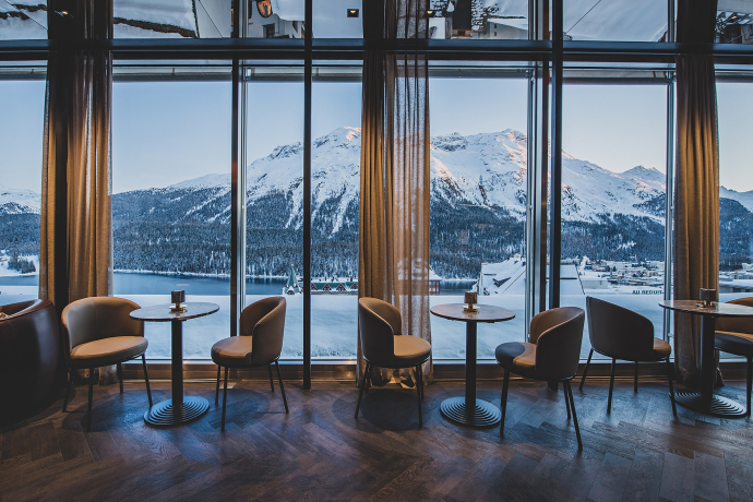 The St. Moritz Sky Bar (oua_604487788_image)