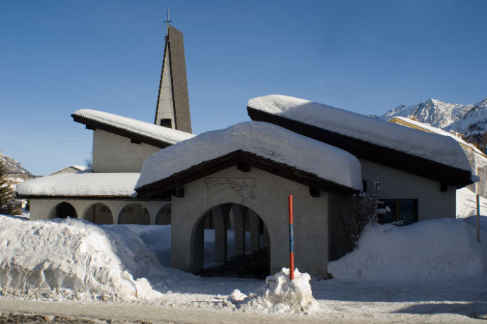 Église catholique Saint-Pierre et Paul (oua_605632734_image) Église catholique Saint-Pierre et Paul (oua_605632734_image)