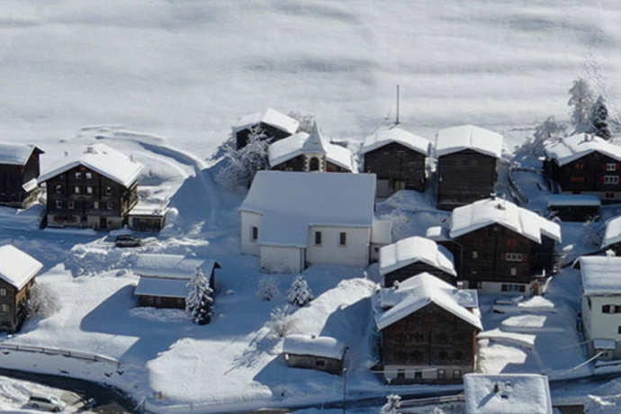 Kapelle Sogn Bistgaun, Surin
