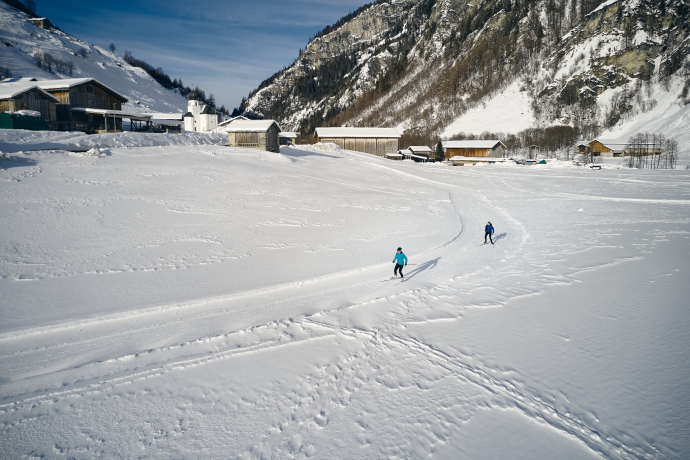 Piste de ski de fond dans le fond de la vallée de Vals