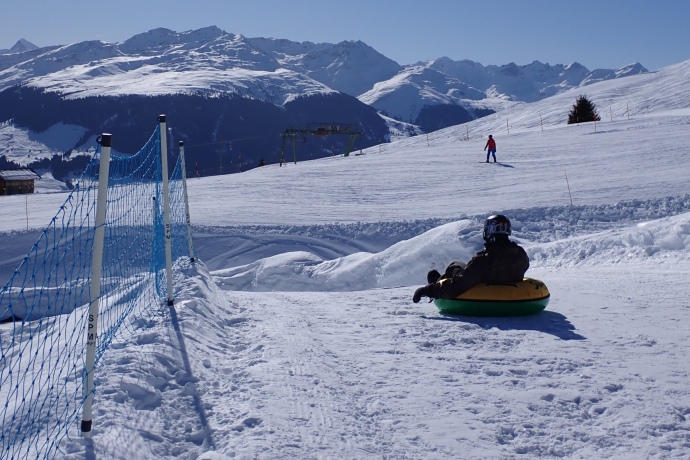 Snowtubing Alp Dado, Waltensburg (oua_609215074_image) Snowtubing Alp Dado, Waltensburg (oua_609215074_image)