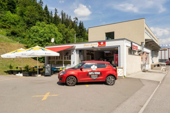 Papej Kebab & Pizza (oua_611519580_image)