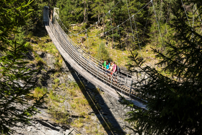 Barre de traverse (oua_611520474_image) Barre de traverse (oua_611520474_image)