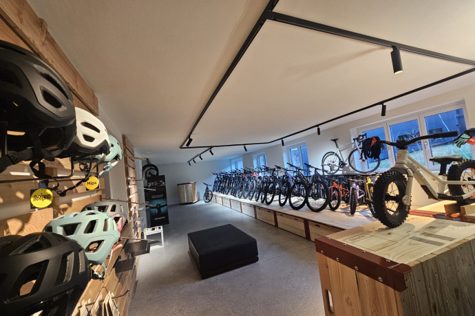 Il Nucleus – Bike Store & Trailschool (oua_611571472_image)