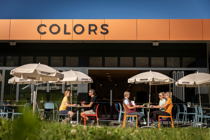 COLORS - Restaurant und Bar (oua_611573036_image) COLORS - Restaurant und Bar (oua_611573036_image)