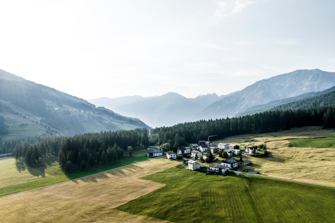 Fuldera Daint - marche en boucle (oua_611728073_image)