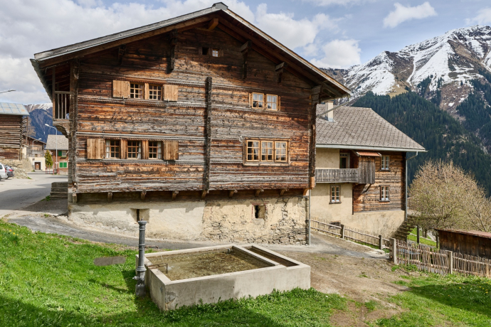 Ferienwohnung Casa Fontauna - Ansicht Sommer