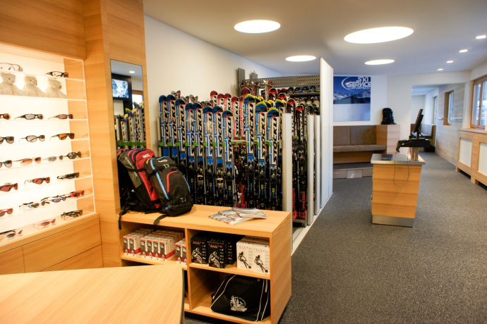 Skiservice Corvatsch Bergstation Marguns (oua_620271392_image)