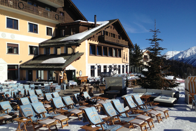 Salastrains (oua_620272039_image)