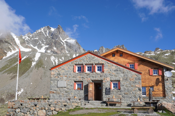 Berghütte Chamanna d'Es-cha SAC (oua_620273301_image) Berghütte Chamanna d'Es-cha SAC (oua_620273301_image)