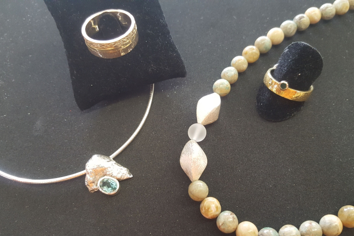 Butia d'or goldsmiths and watches (oua_620277930_image)