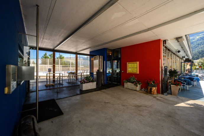 Ice rink Eisarena Ludains (oua_620278043_image)