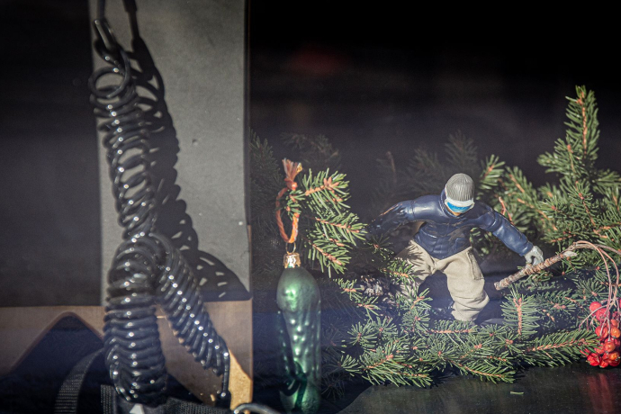 Playground in Paradise (oua_620278065_image)