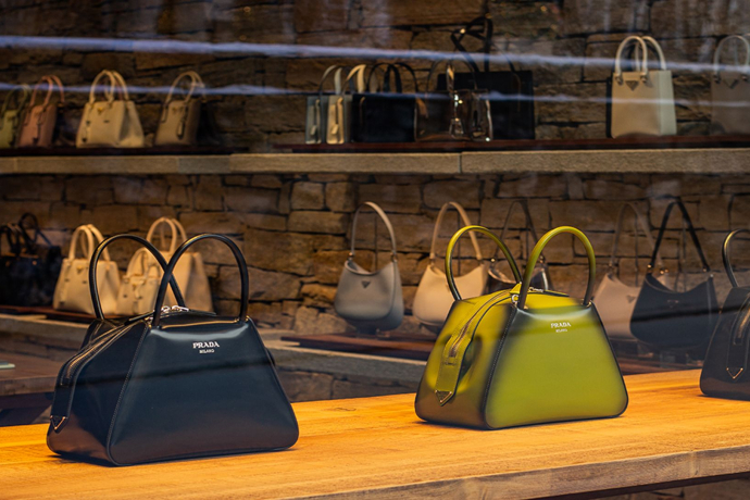 Prada (oua_620278683_image)