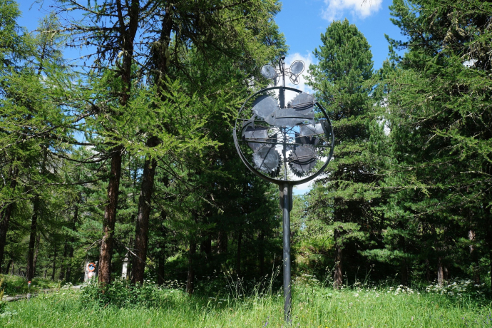 Wind sculpture Anne Frank (oua_620279046_image)