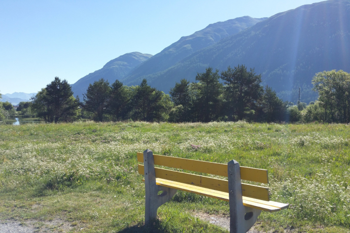 benches Golfseeli (oua_620279140_image)