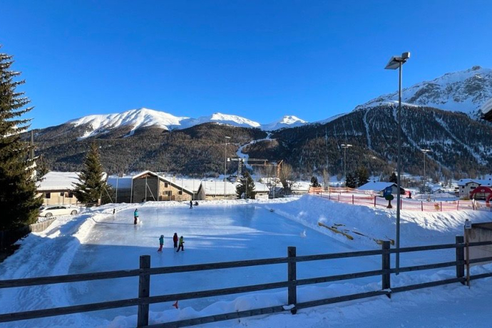 Pista di pattinaggio Purtum a Zuoz (oua_620280245_image)