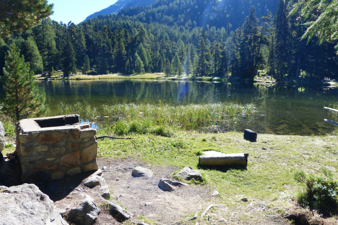 Different barbecue sites at Lej Nair (oua_620280381_image)