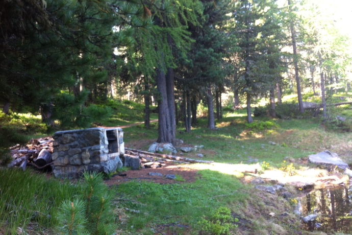 Barbecue site at Lej Zuppò (oua_620280385_image)
