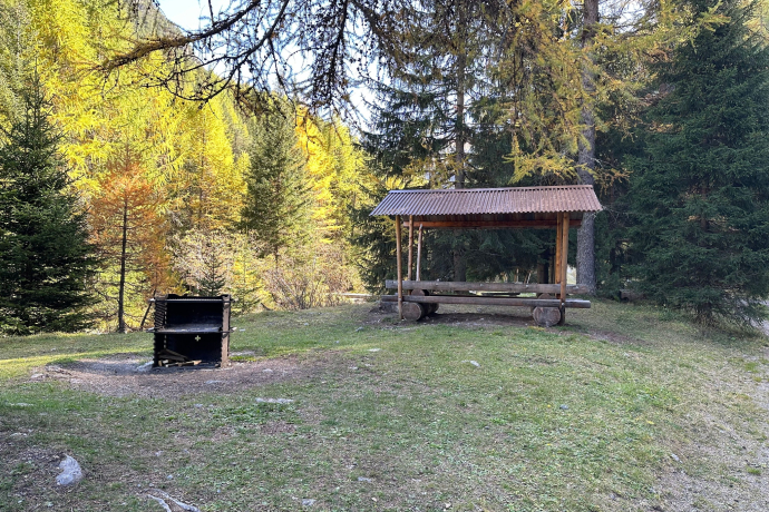 Feuerstelle und Kinderspielplatz Val Chamuera (oua_620280721_image)