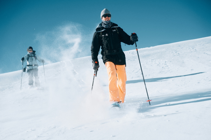 Schneeschuhlaufen am Segnesboden in Flims Laax.