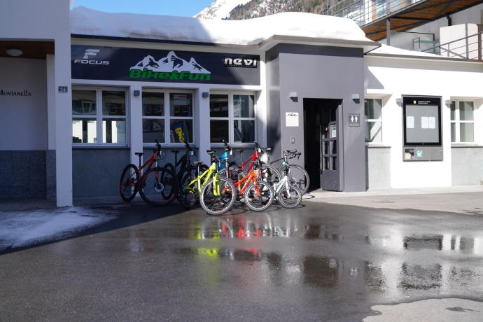 Bike & Fun (oua_621866916_image)