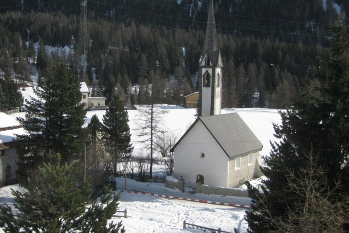 Reformierte Kirche in Cinuos-chel (oua_621866990_image)