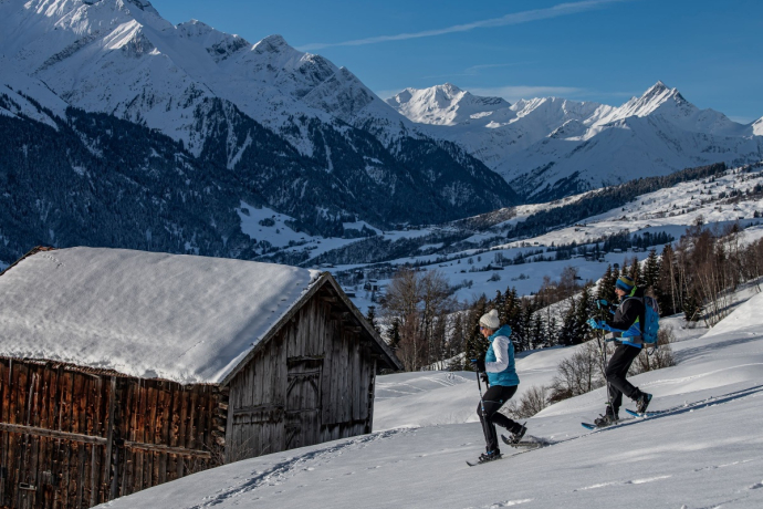 Abstieg mit dem Piz Terri im Hintergrund