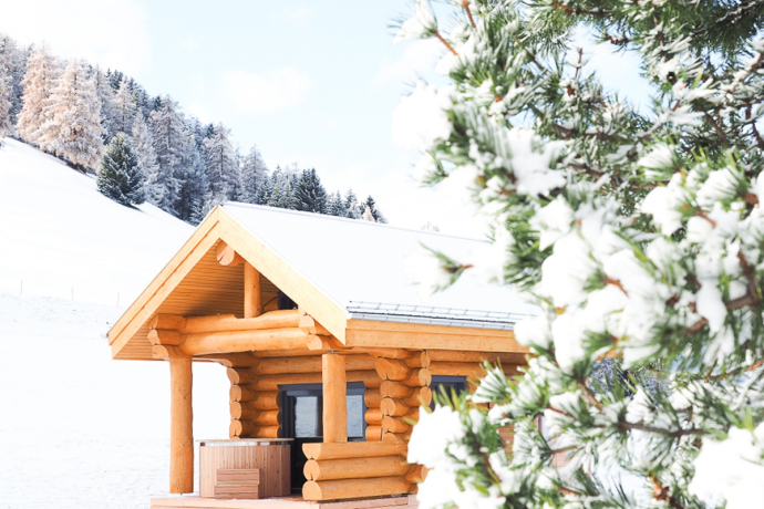 Refugium für zwei: Stilvolles Holzhaus