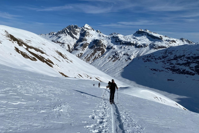 Aufstieg auf der ersten markanten Schulter
