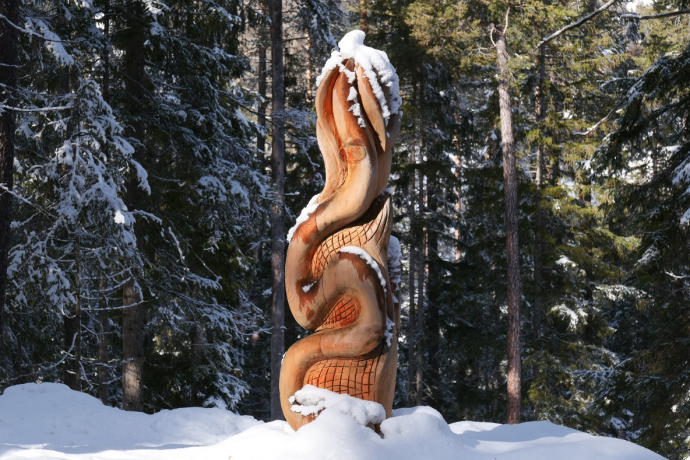 Sculpture sur le parcours de sculptures