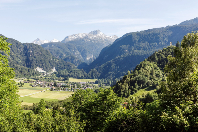 The castle ruins of Cagliatscha high above the Schams