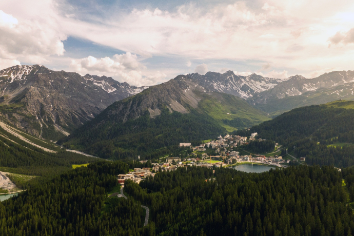 Arosa aus Vogelperspektive