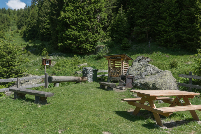 Das Foto zeigt die Feuerstelle Rumasal in Brigels Das Foto zeigt die Feuerstelle Rumasal in Brigels