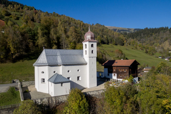 Das Foto zeigt die Kapelle St. Sebastian in Dardin Das Foto zeigt die Kapelle St. Sebastian in Dardin