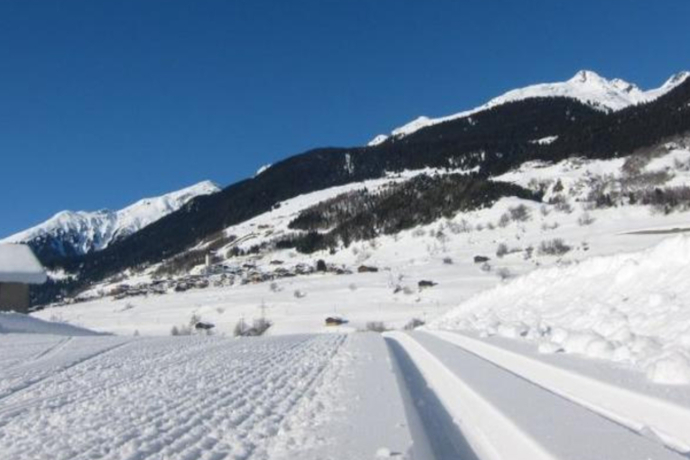 Das Foto zeigt die Langlaufloipe von Trun