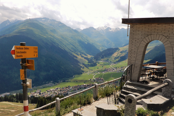 Cungieri mit Talblick