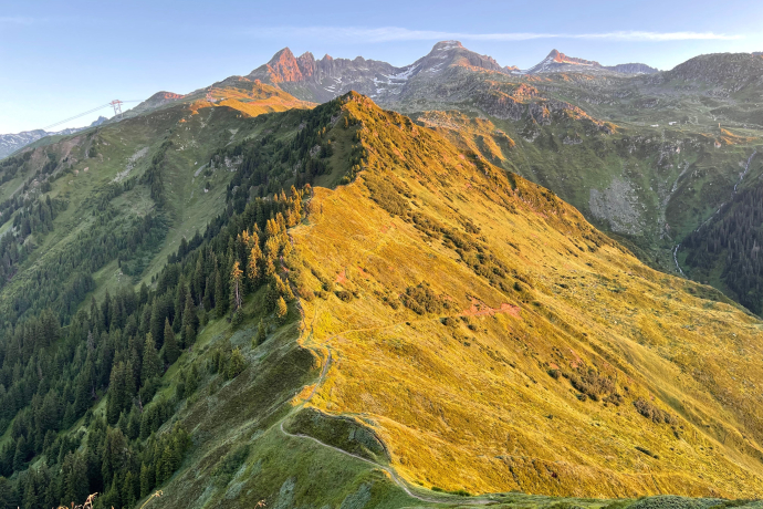 Der Piz Las Palas im Morgenlicht