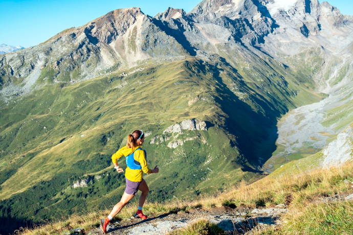 Trailruning mit Blick auf Val Frisal
