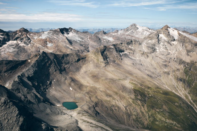 Summit panorama from left to right: Hohberghorn, Canallücke, Salahorn, Güferhorn