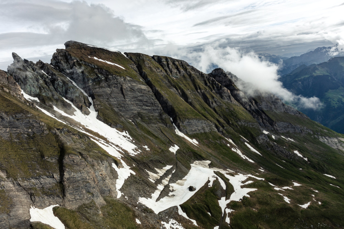 Grande scavo e salita al Satteltilücke