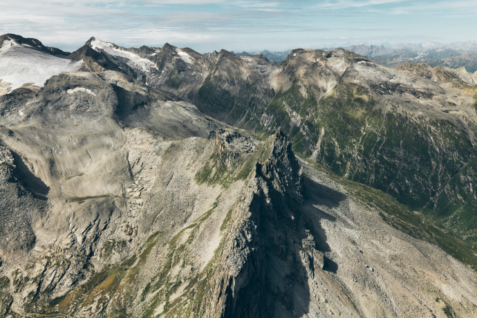 Furggelti circondato da Zerfreilahorn (dx) e Furggeltihorn (sx)