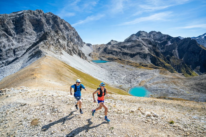 Auf dem Grat oberhalb Lai Grond und Laiets in Richtung Orgelspass