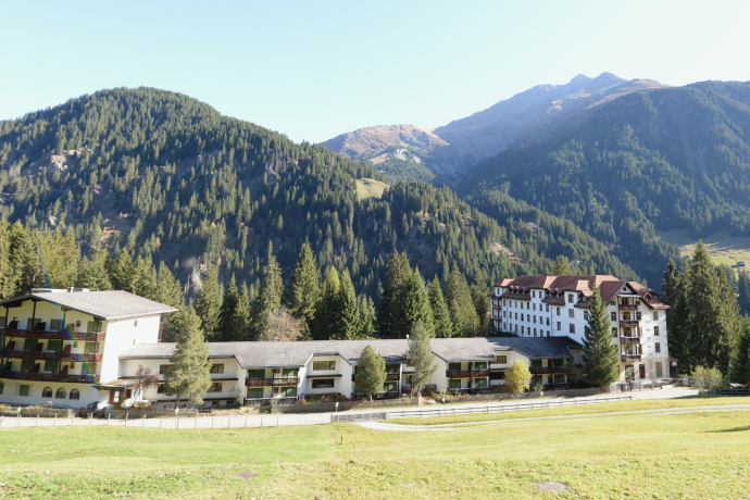 Aufnahme des Tenigerbads in Val Sumvitg.