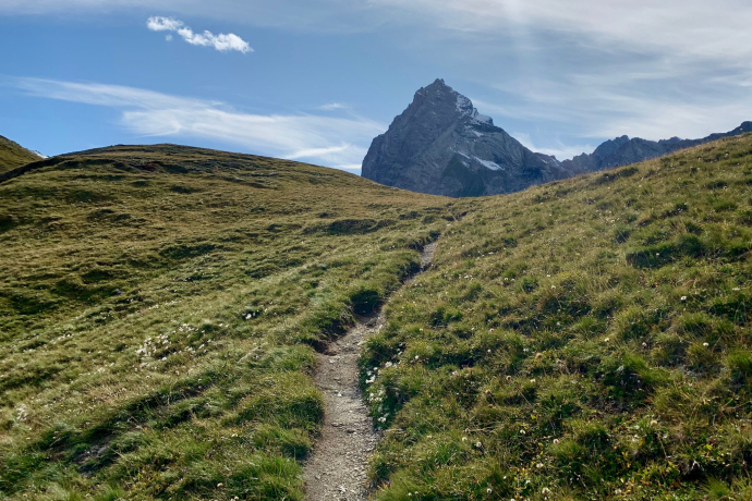 Stage 10: Ascent Chamanna Ela - Pass