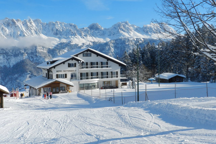 Hôtel Restaurant Pizzeria Mittenwald