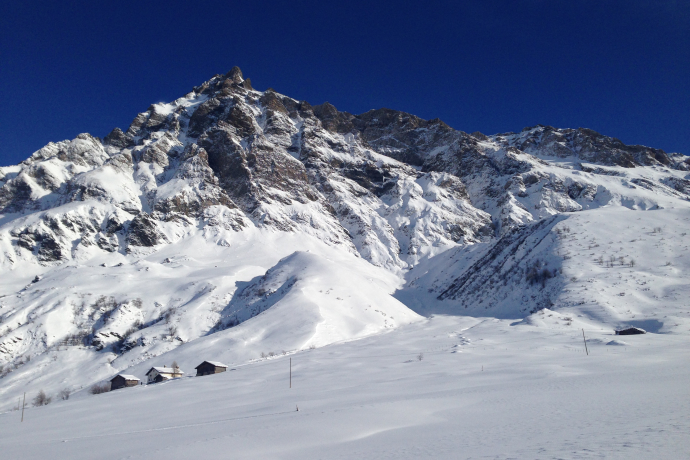 Mountain backdrop at Enthälb