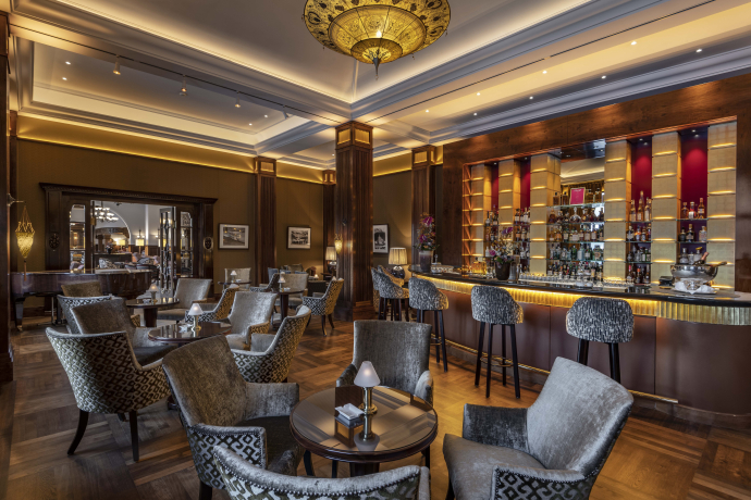 Anton’s Bar (oua_91121489_image)