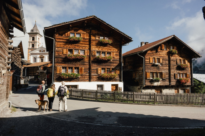 Eine kurze Besichtigung in Vrin lohnt sich ganz sicher